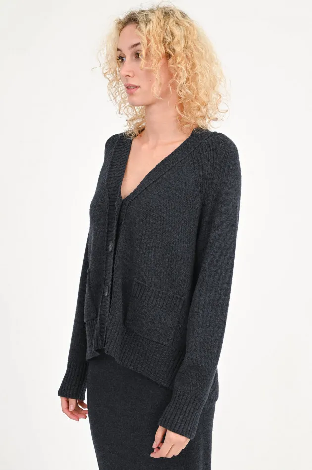 Oversize-Wollstrickjacke in Anthrazit